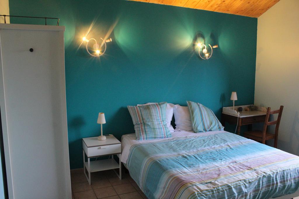 Bed and Breakfast Ferme De La Corbette Клюни Экстерьер фото